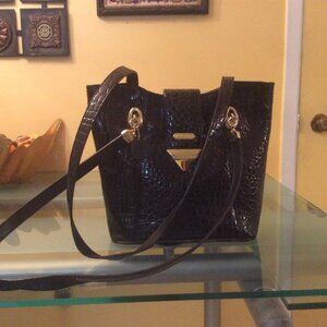 ALLIGATOR LEATHER FINISH HANDBAG / TOTE